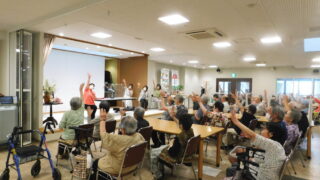 とんとんクラブ様に来ていただきました